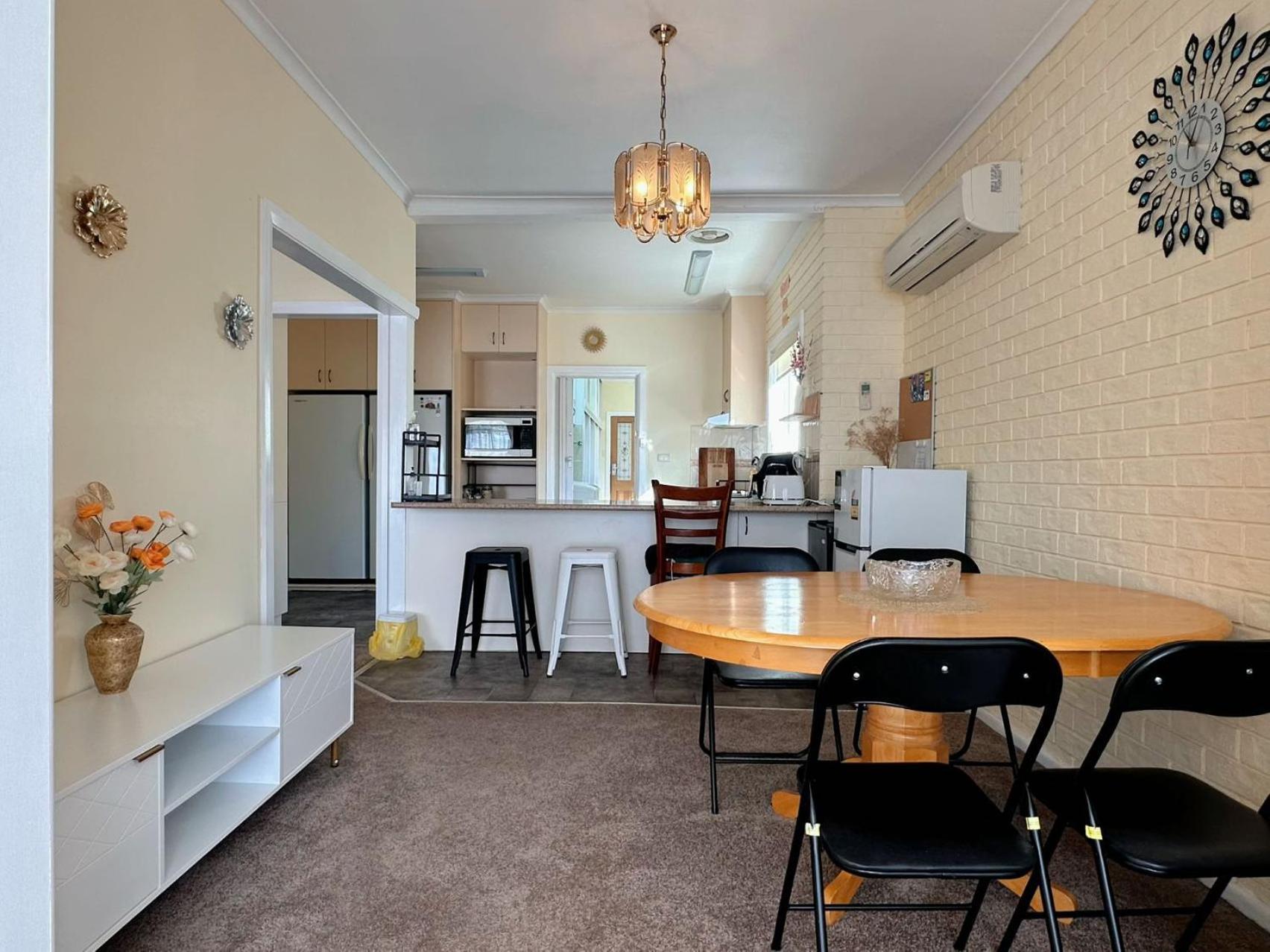 Coleman Comfort Hub - Close To City&Air Port Moonah ภายนอก รูปภาพ