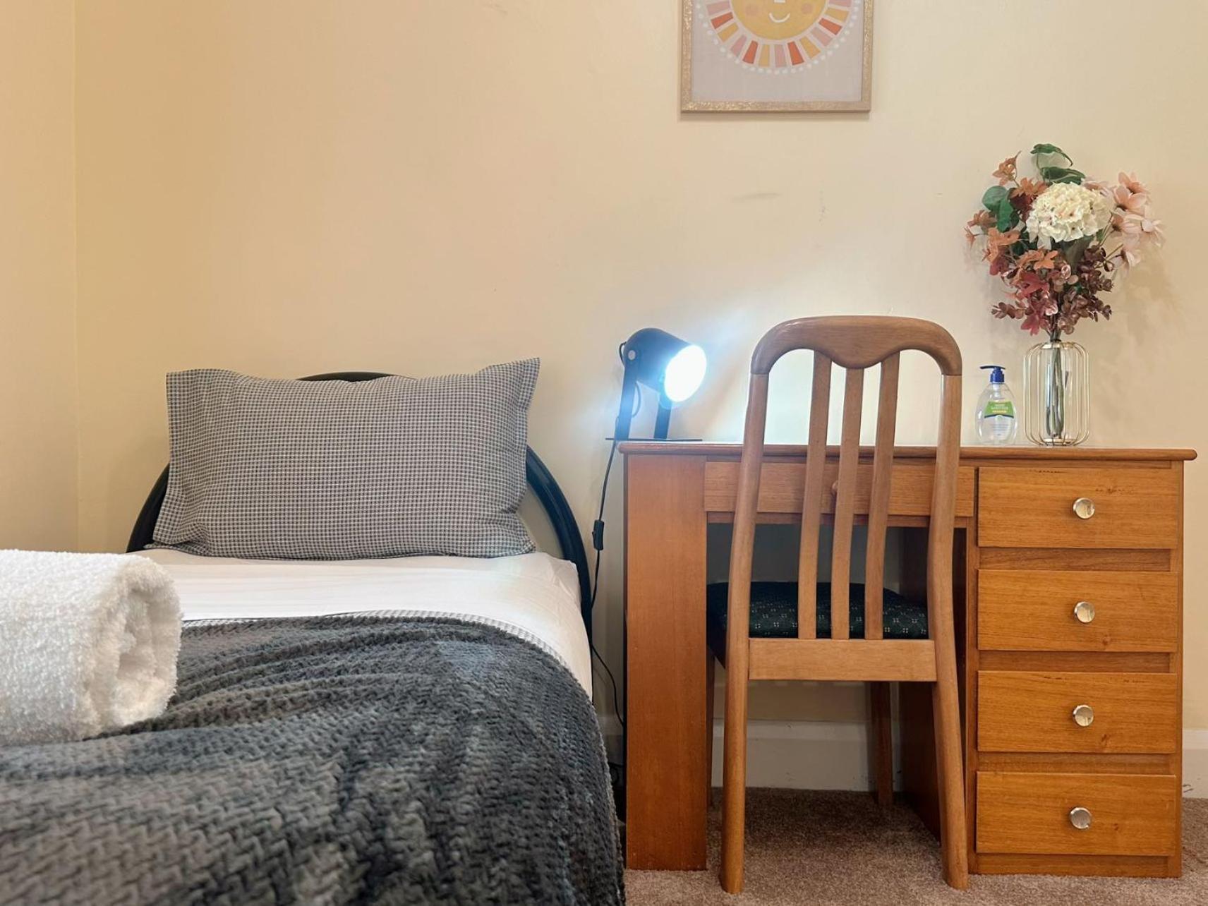 Coleman Comfort Hub - Close To City&Air Port Moonah ภายนอก รูปภาพ